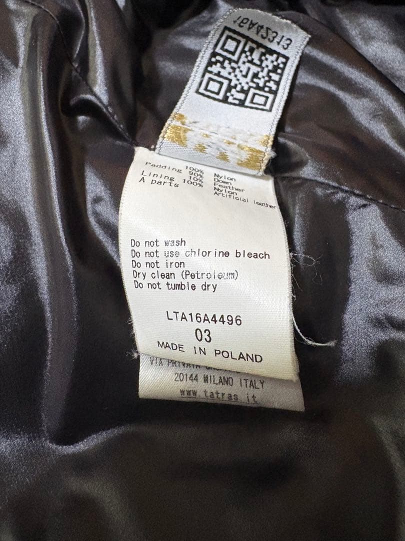 TATRAS ブラック ダウンジャケット LTA16A4496 サイズ03号