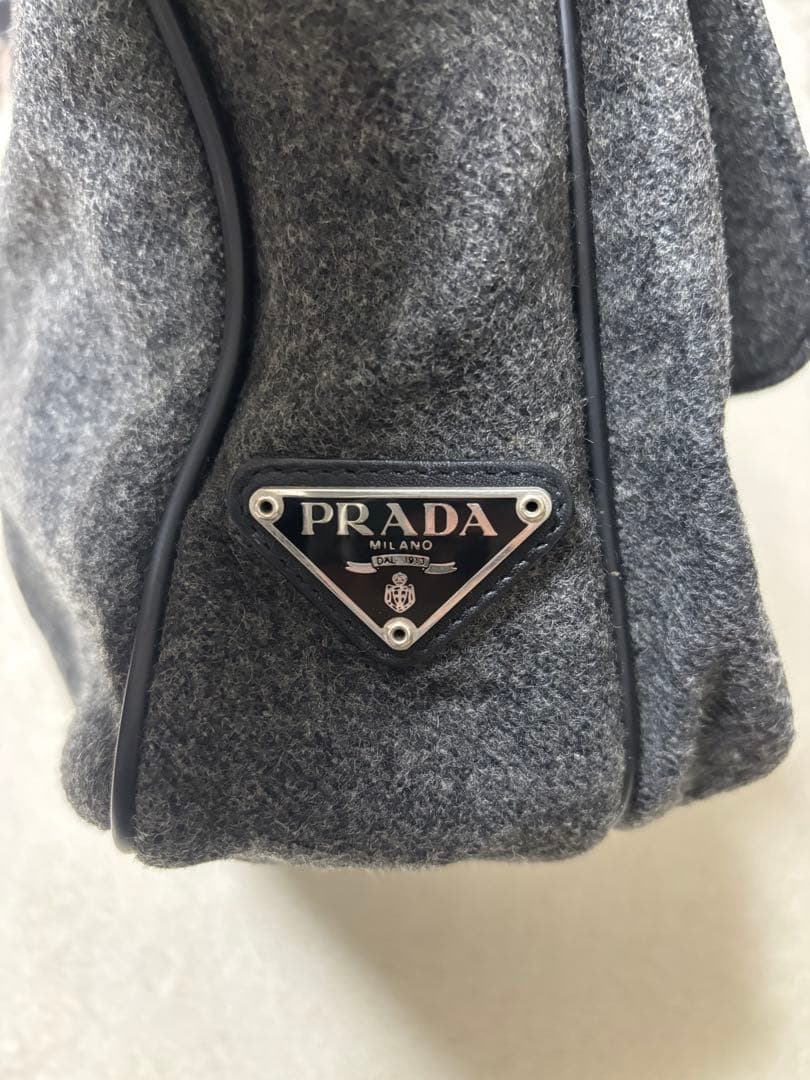 【美品】PRADA プラダ メッセンジャーバッグ ウール ユニセックス