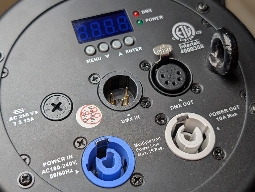 ①American DJ PAR Z100 3K スポットライト