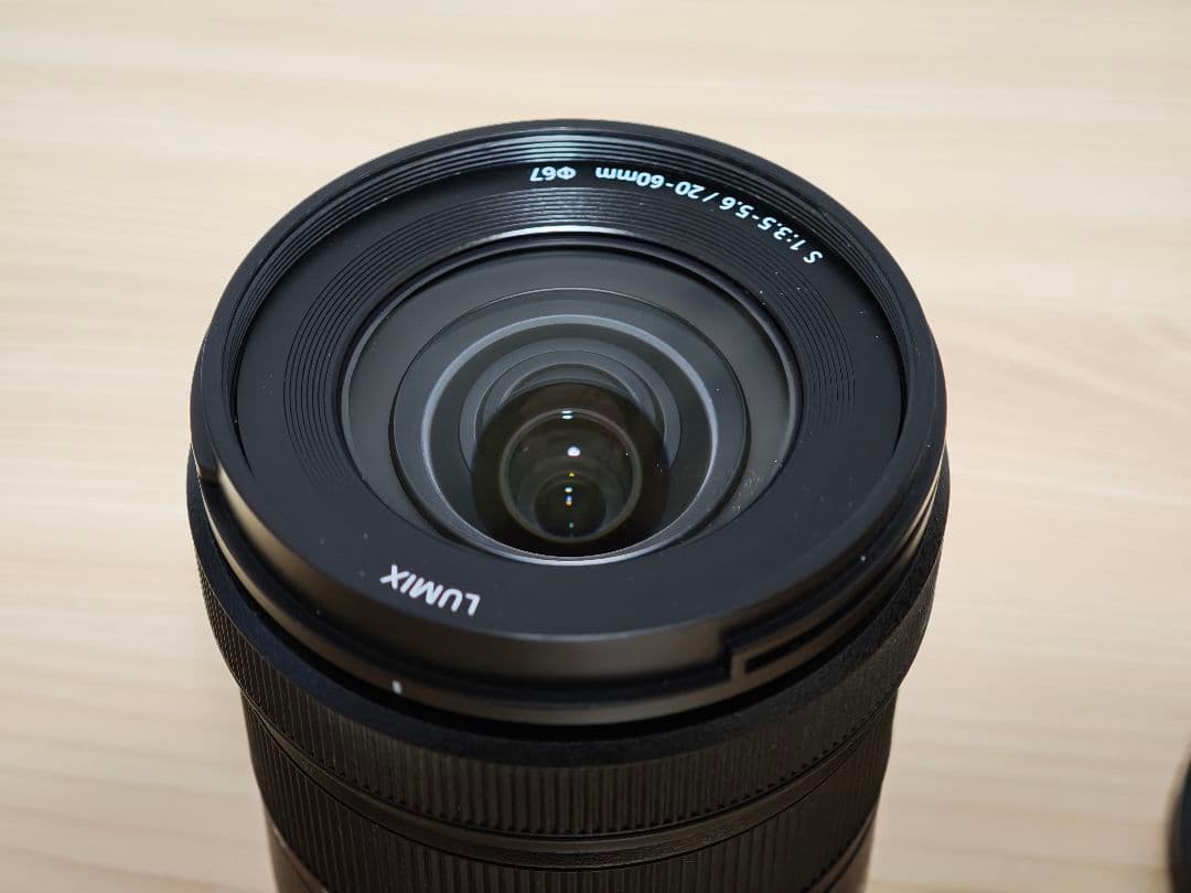 レンズ(ズーム) Lumix S20-60