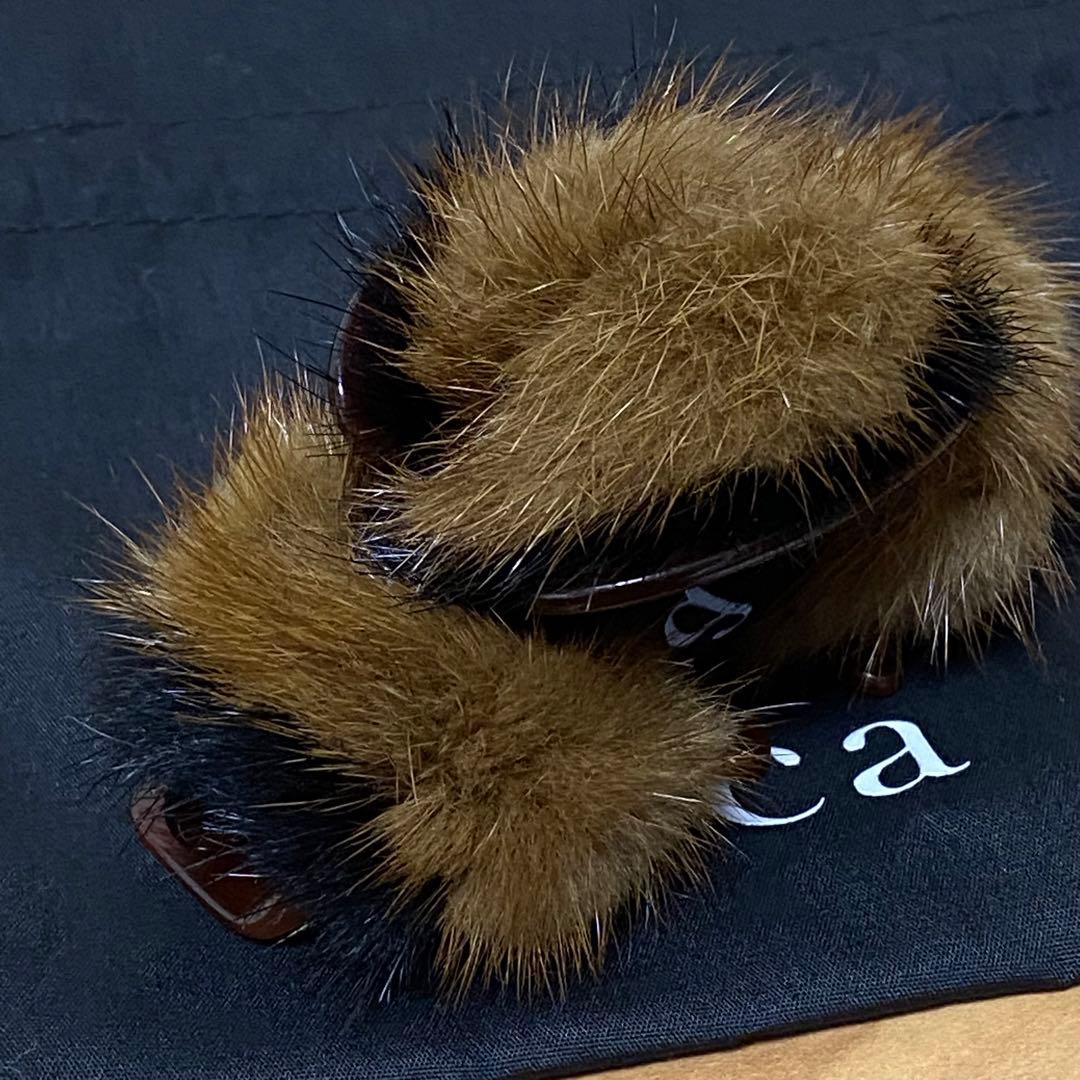 acca クリップ　ミンクファー　正規品　黒ポーチ付　ベージュ　ブラック　レア品