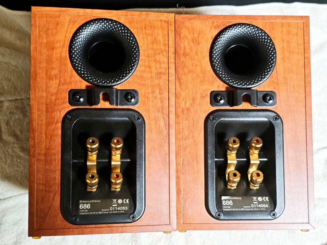良品 Bowers & Wilkins B&W 686 ブックシェルフスピーカー