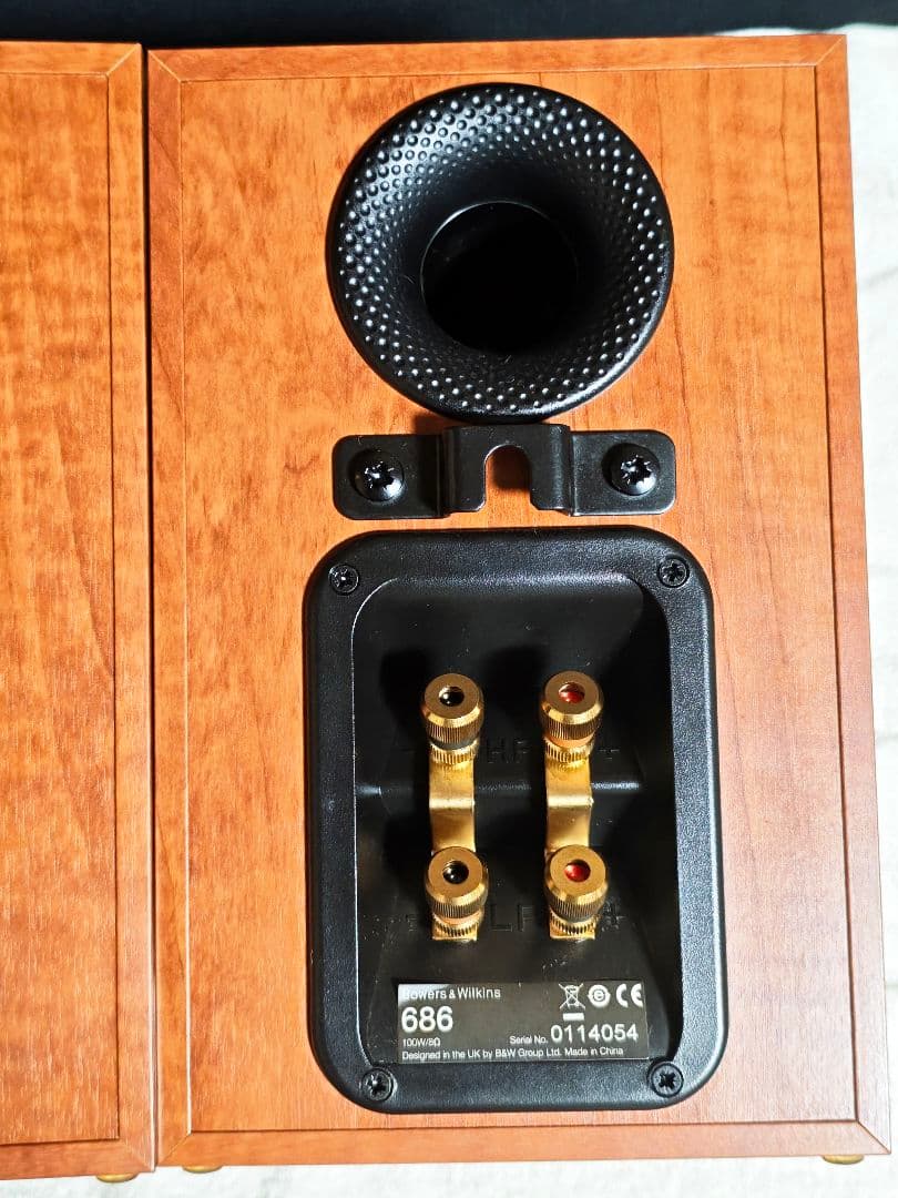 良品 Bowers & Wilkins B&W 686 ブックシェルフスピーカー