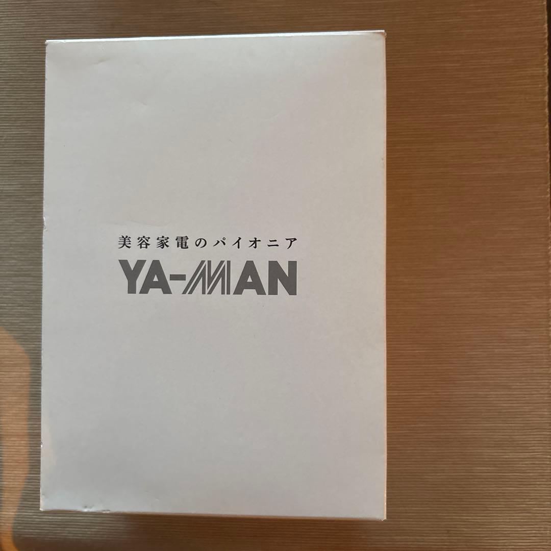 YA-MAN 美容器　HRF17-W ボーテ　キャビスパRFコア