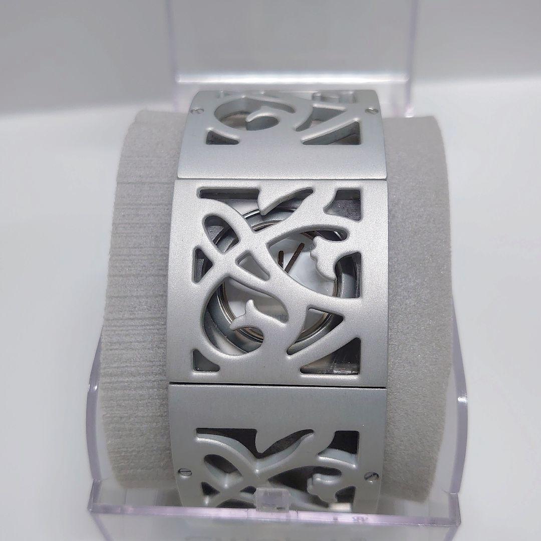 ✨美品✨Swatch スウォッチ IRONY LADY FLOWER バングル