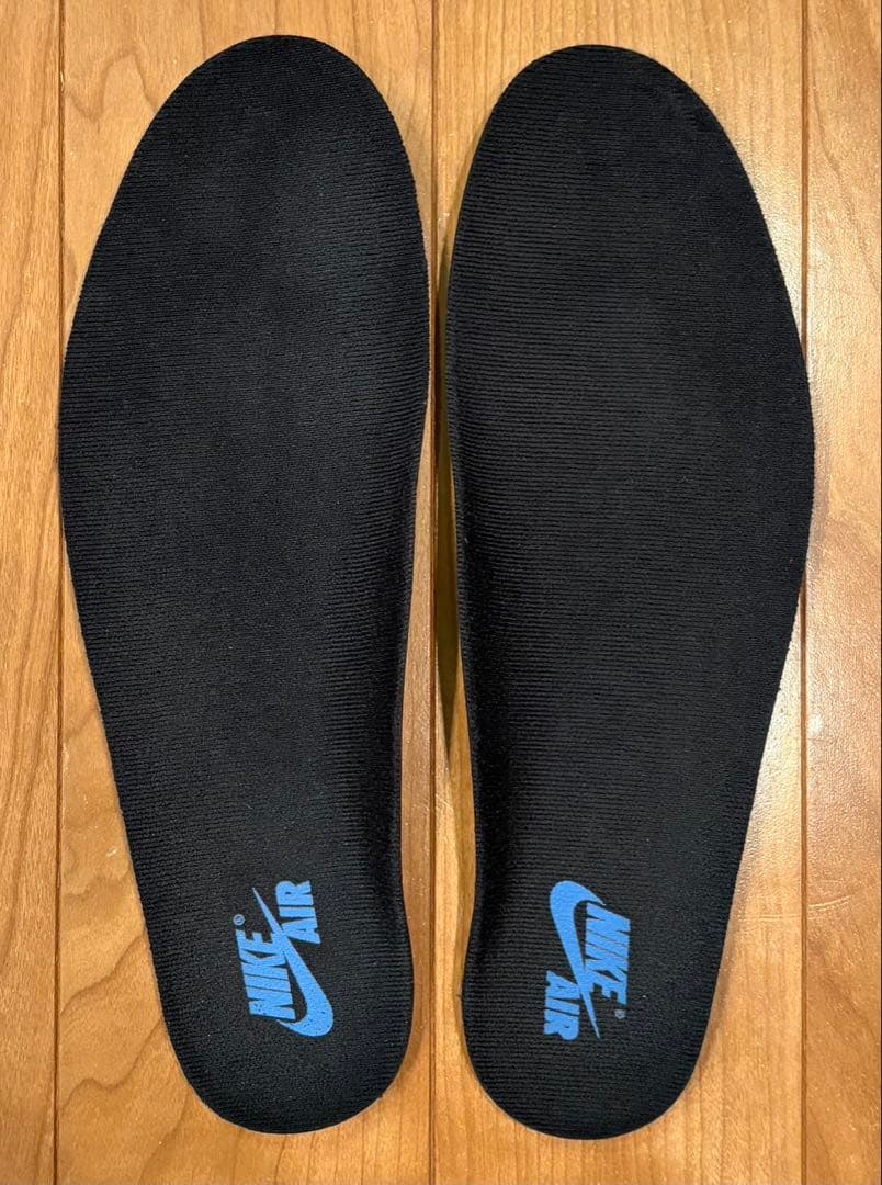 ま*さ様 ナイキ エアジョーダン1 レトロ ハイ ユニバーシティブルー スニーカ