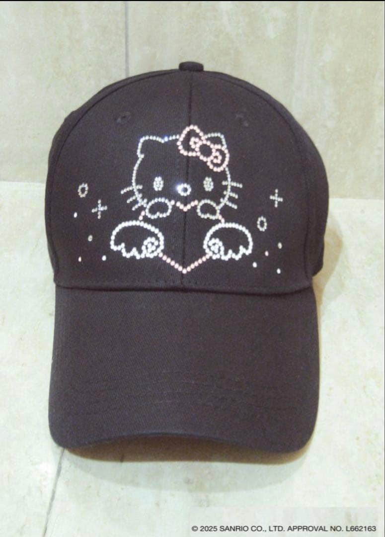 PELLICULE × HELLO KITTY cap