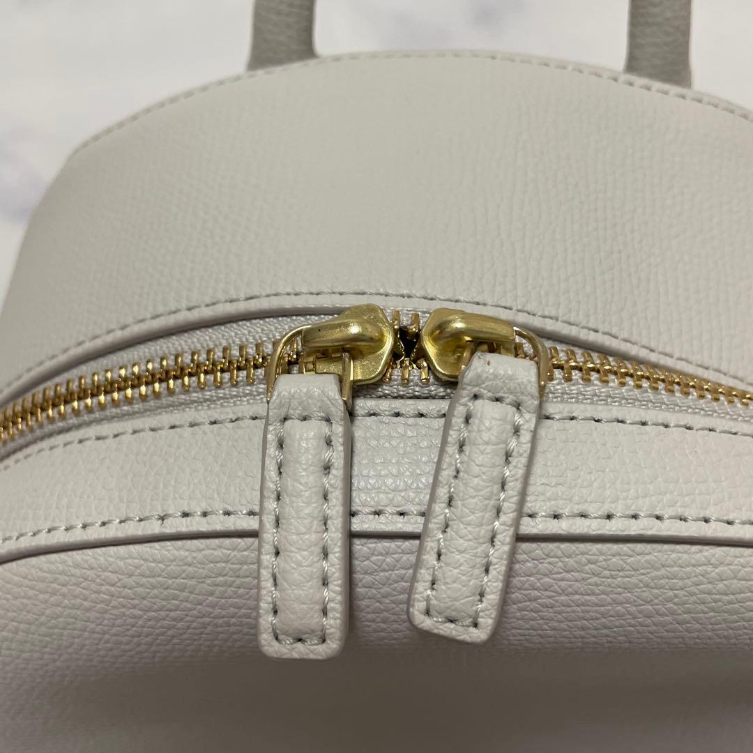 【美品】agnes.b＊アニエスベー＊バックパック＊リュック＊本革＊薄グレー