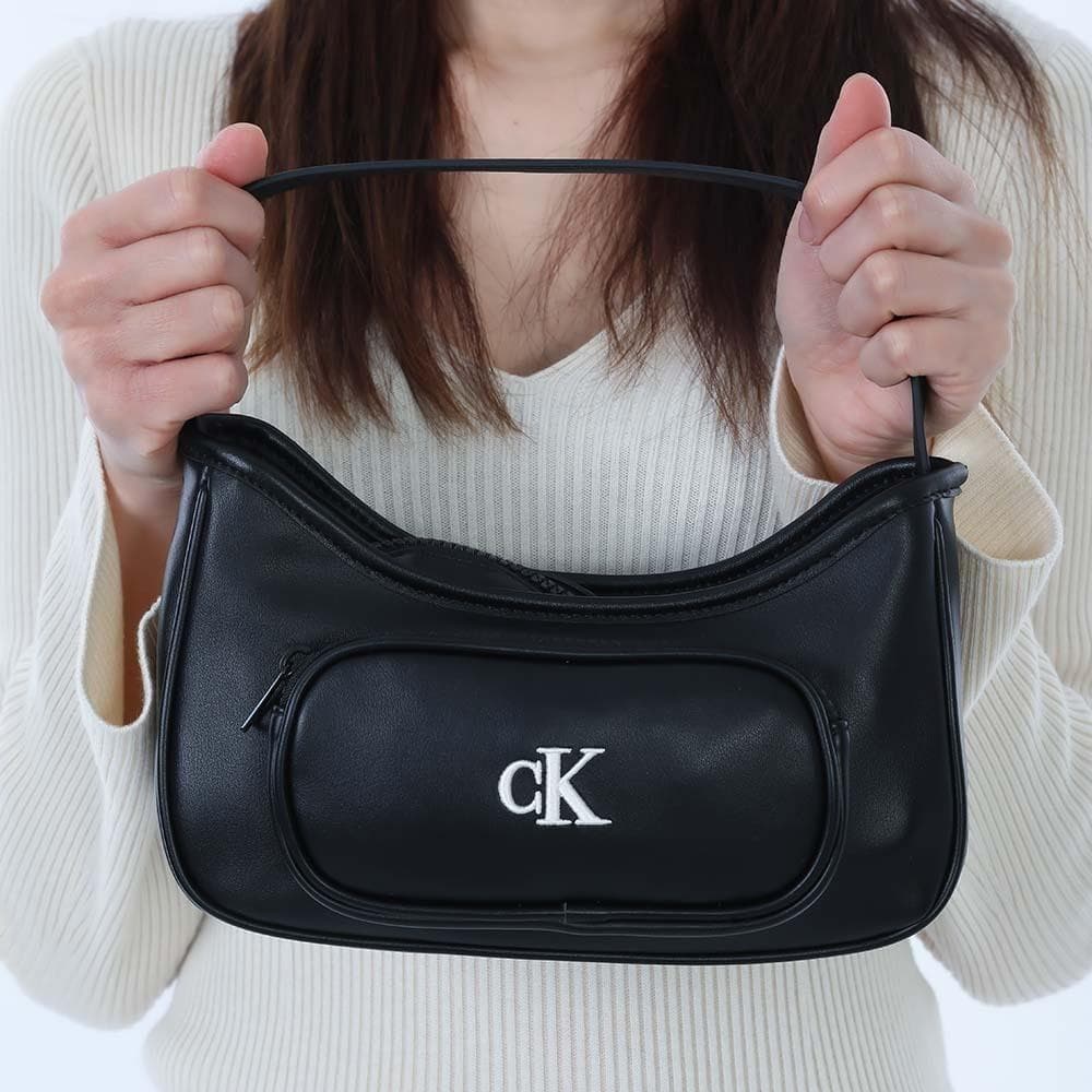 新品   CKIU0IU00696BEH ショルダーバッグ