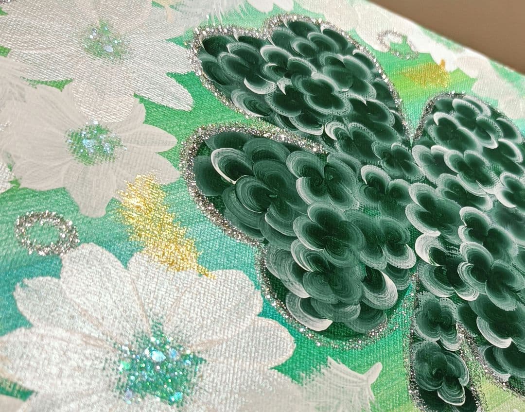 ききまま　☘四葉の幸福のクローバー羽☘