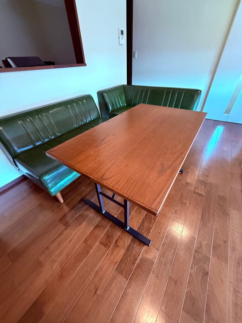 niko and... グリーンソファ