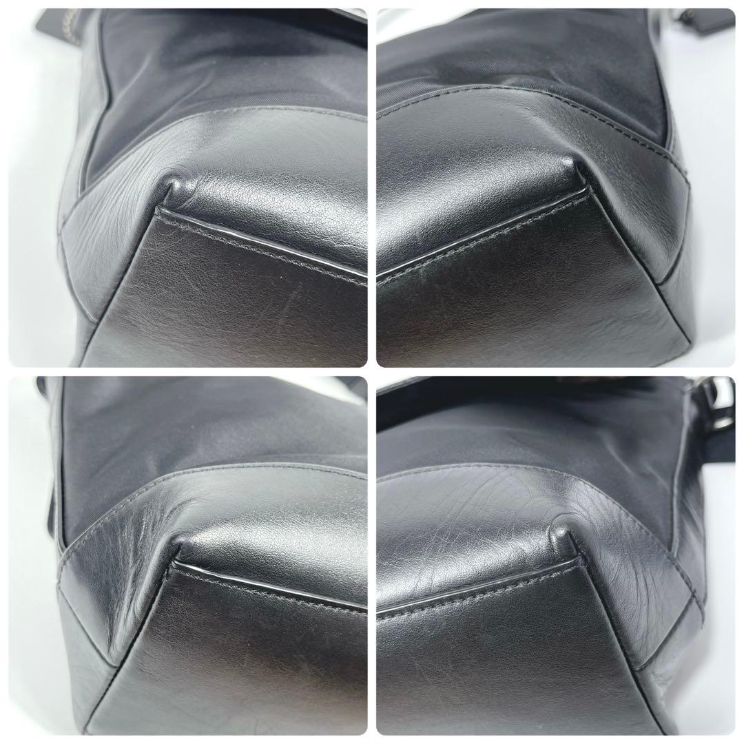 COACH コーチ ワンショルダーバッグ ロゴ型押し 大容量 パンチング 白