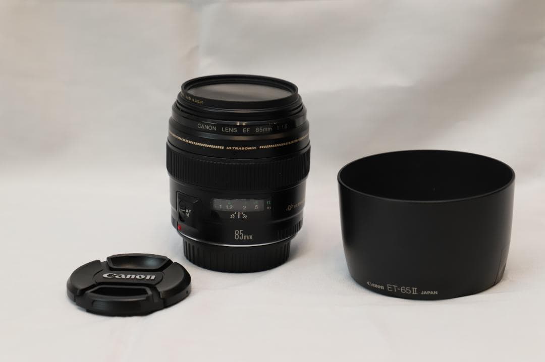 Canon EF 85mm f1.8 単焦点レンズ キヤノン ☆美品　付属品あり