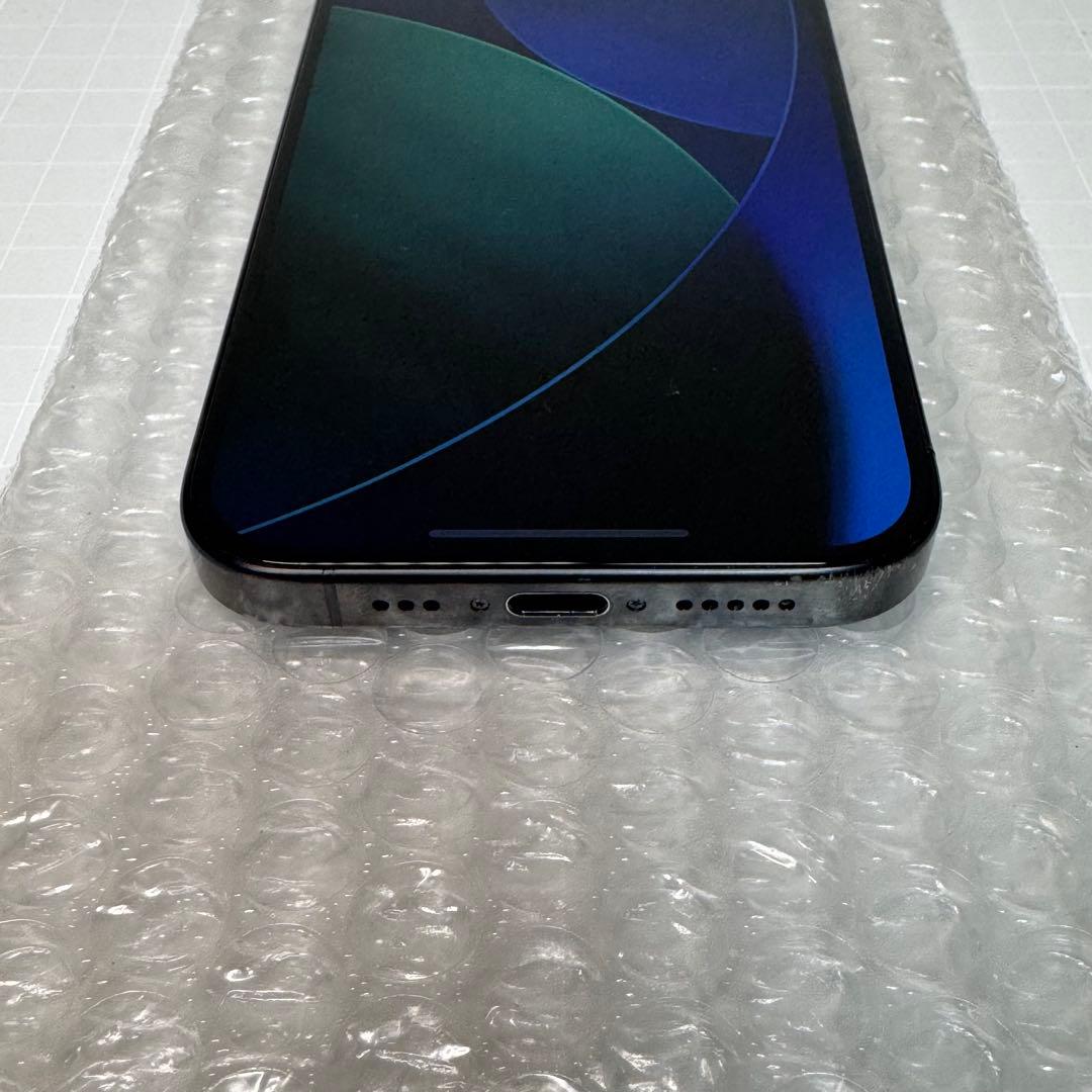 Apple iPhone 15 Pro SIMフリー ブラックチタニウム