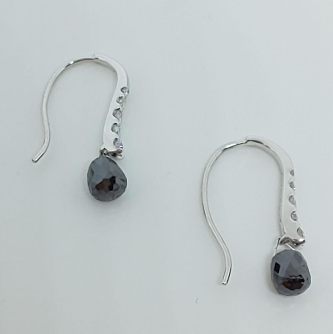 ◆新品◆ K18WG ブラックダイヤ&ダイヤ ピアス 1.36ct&0.18ct