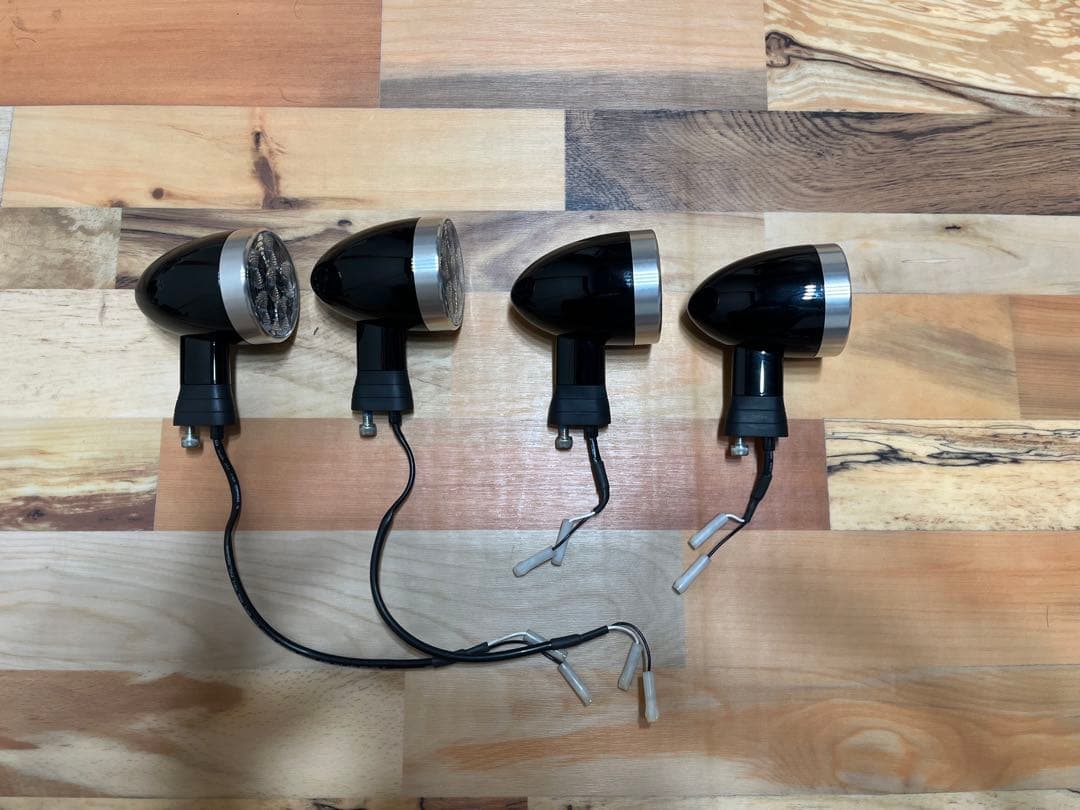 トライアンフ　LEDウインカー　ボンネビル　ストリートスクランブラー