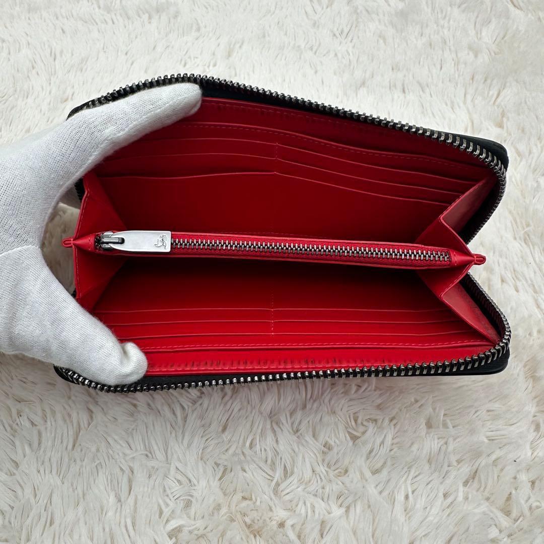 ✨美品✨ルブダン　長財布　ラウンドジップ　ラバーソール　デカロゴ　レザー　黒　赤