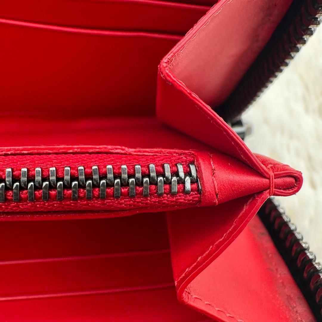 ✨美品✨ルブダン　長財布　ラウンドジップ　ラバーソール　デカロゴ　レザー　黒　赤