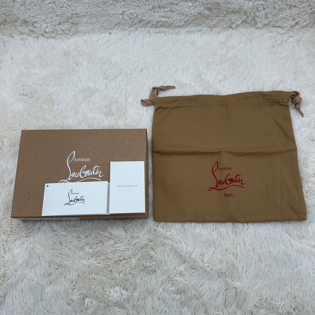 ✨美品✨ルブダン　長財布　ラウンドジップ　ラバーソール　デカロゴ　レザー　黒　赤