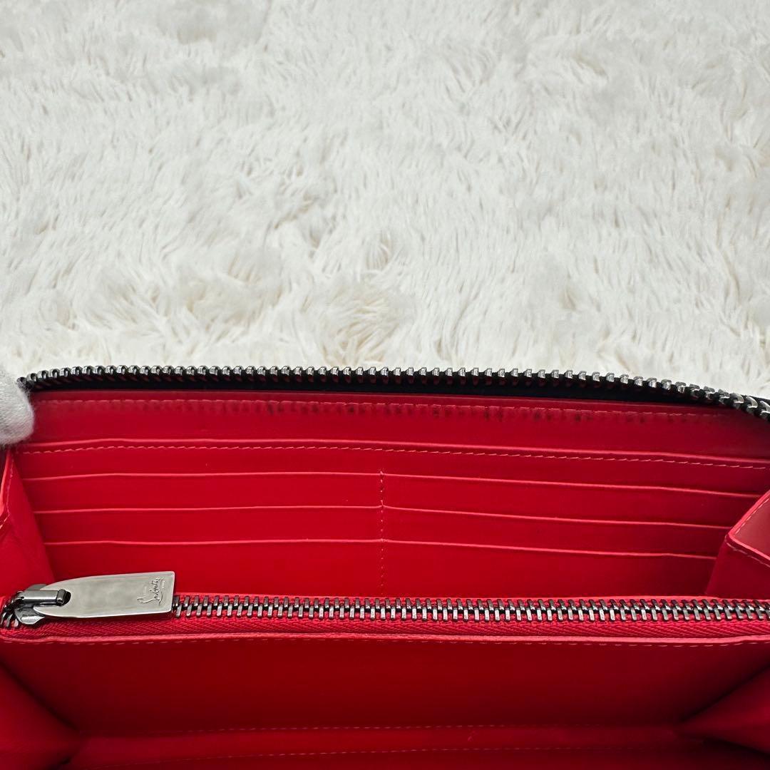 ✨美品✨ルブダン　長財布　ラウンドジップ　ラバーソール　デカロゴ　レザー　黒　赤