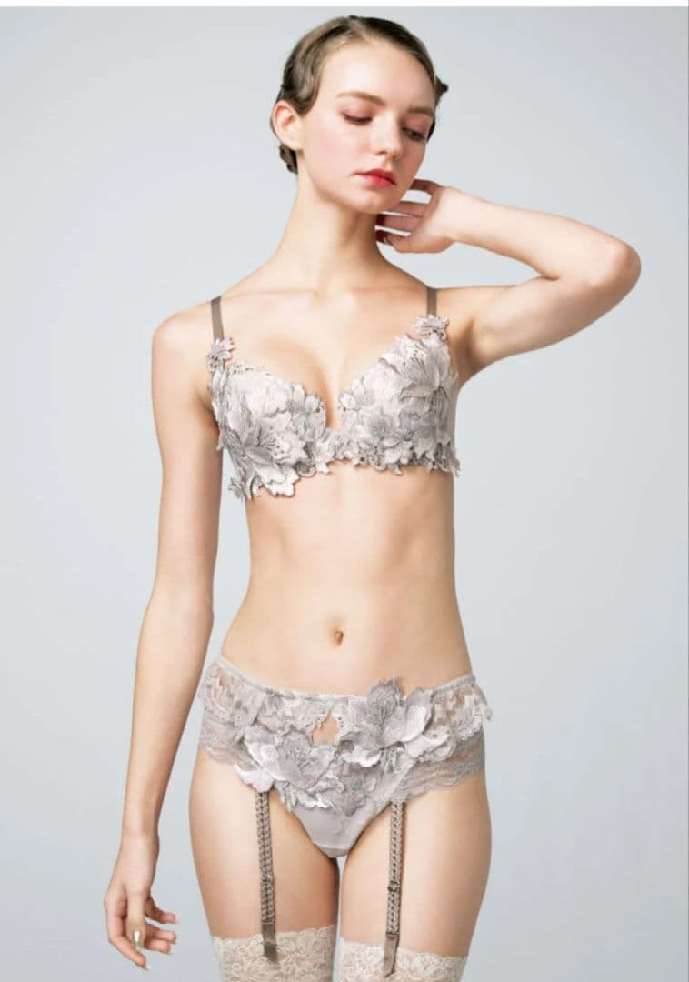 サルート Salut C75 スーペリア 04G 受注予約 限定　GY　上下