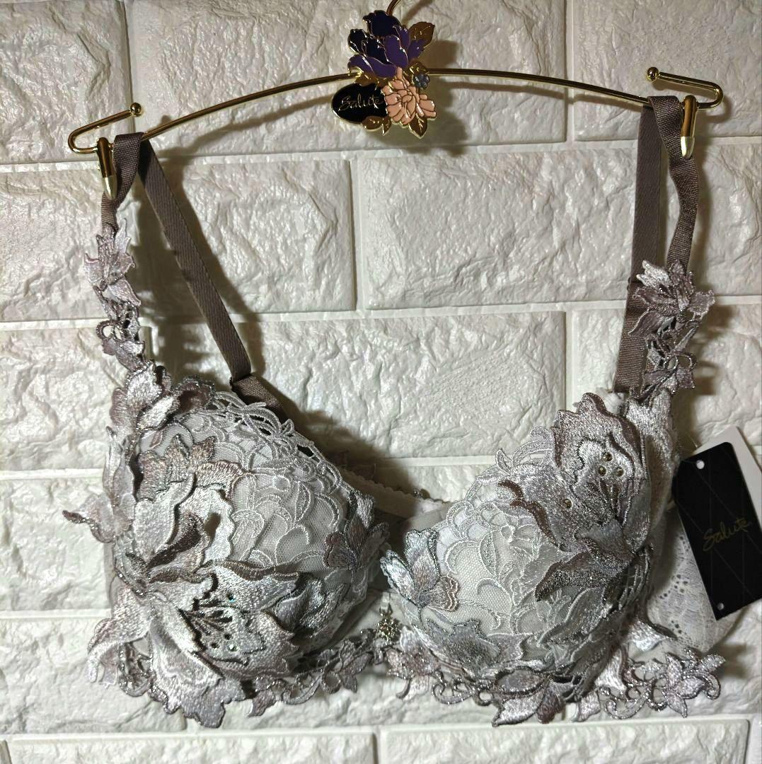 サルート Salut C75 スーペリア 04G 受注予約 限定　GY　上下