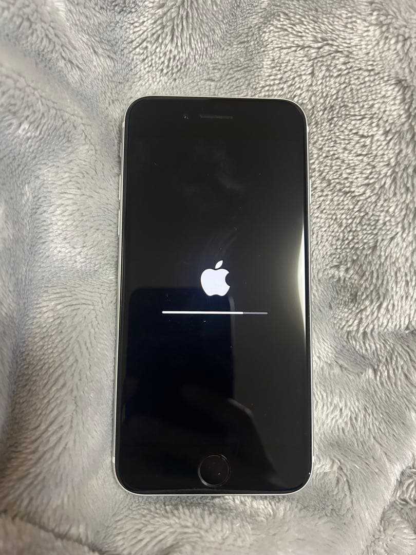 Apple iPhone SE 第2世代 ホワイト 64GB