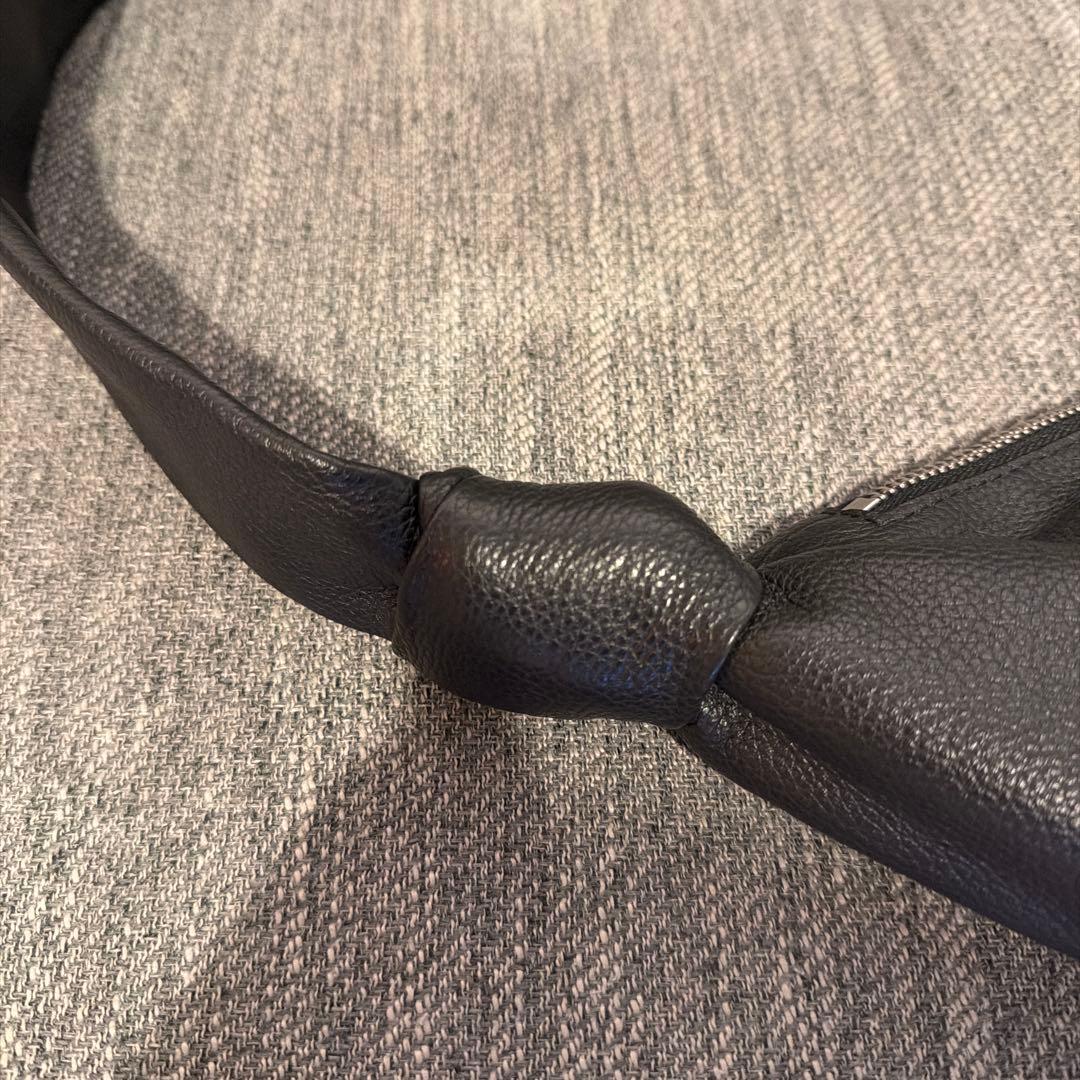 LEMAIRE CROISSANT BAG MEDIUM ブラック