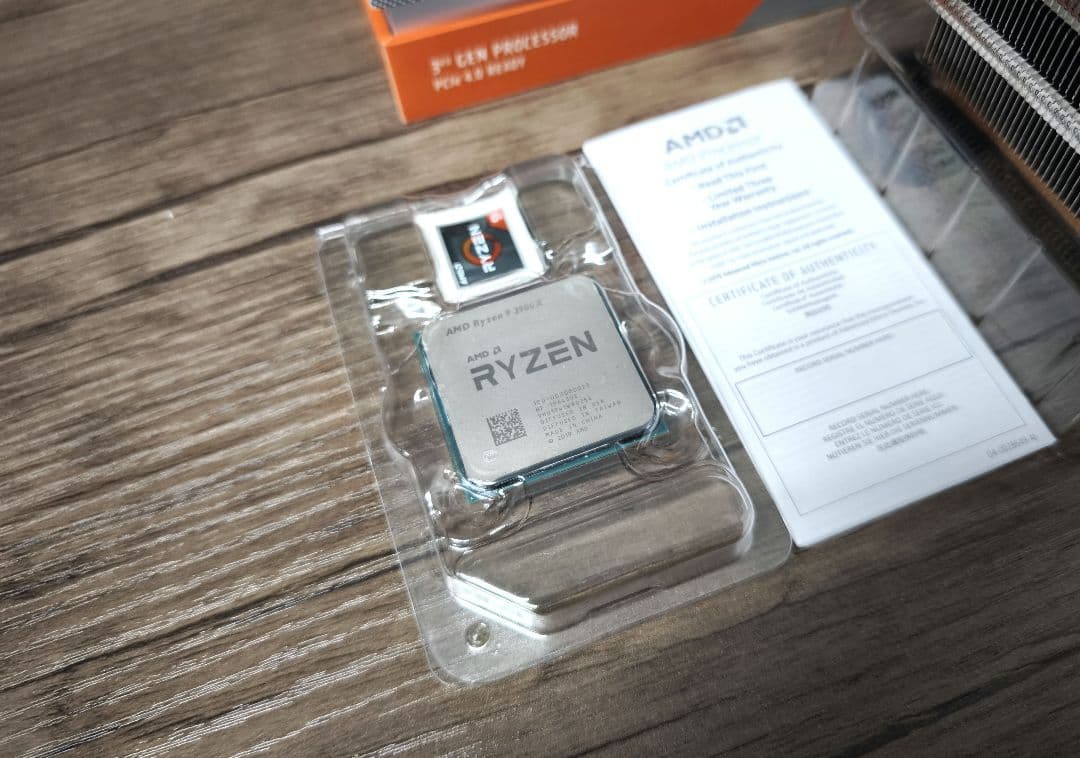 【日本国内正規品】AMD Ryzen 9 3900X クーラー付属 CPU