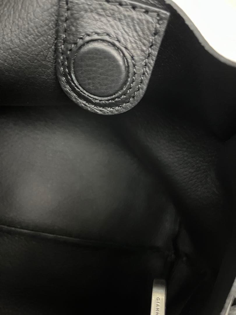 【新品未使用】GIANNI CHIARINI デュア Sイタリア製　半額価格