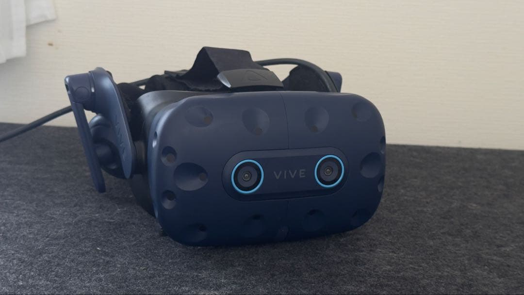 HTC Vive Pro Eye HMD単体