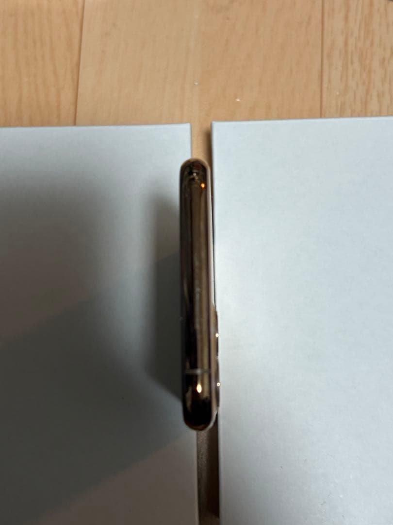 美品　iPhone11 proゴールド 256GB SIMフリー 利用制限○