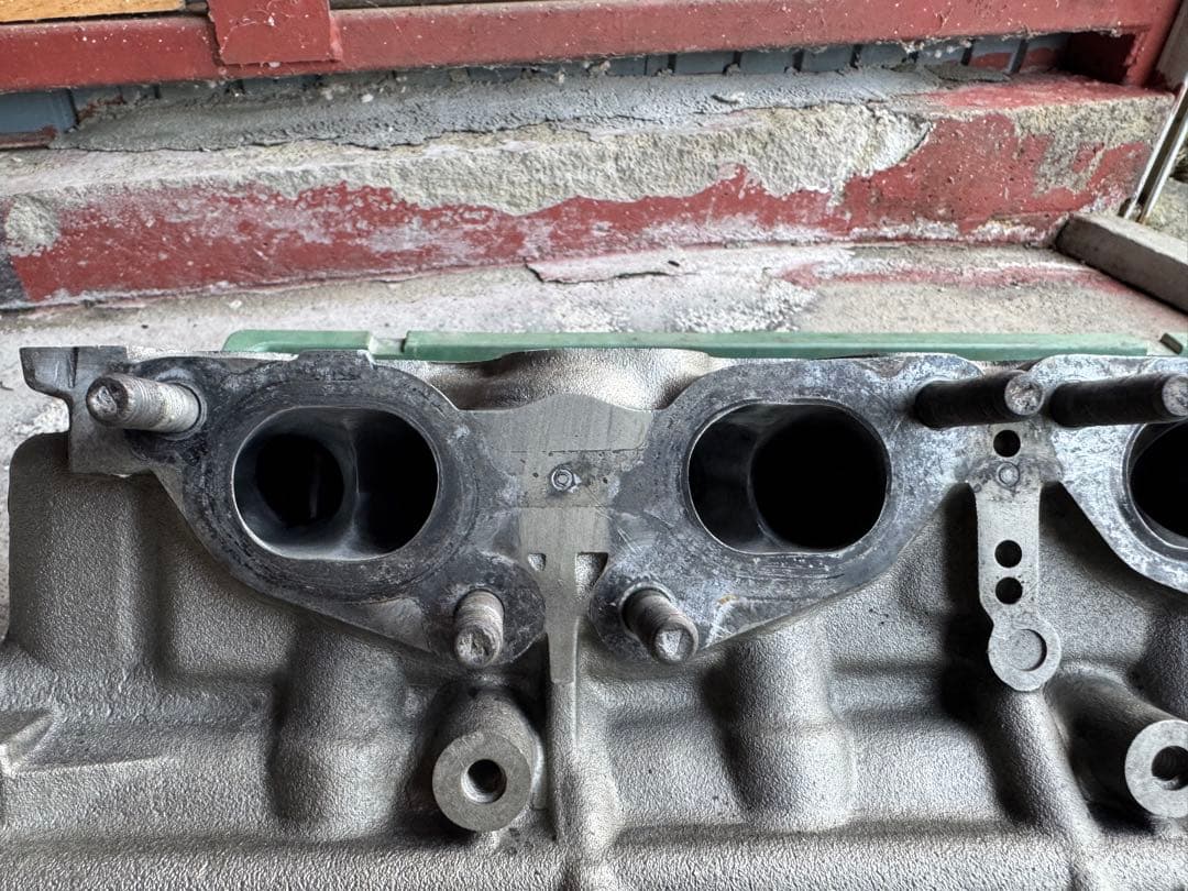 Ｓ１４シルビア　ＳＲ20DET エンジンヘッド