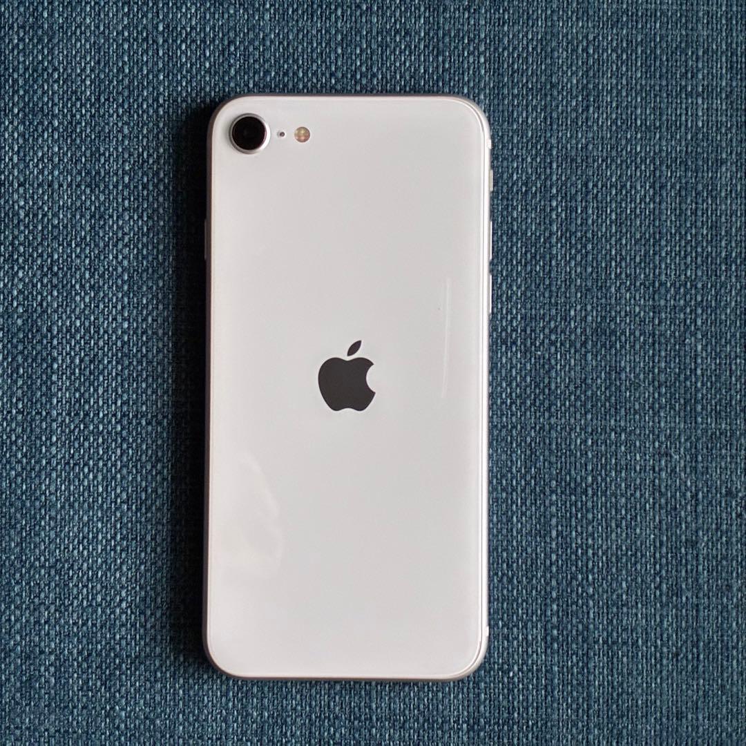 【美品】Apple iPhone SE 第2世代 ホワイト 本体