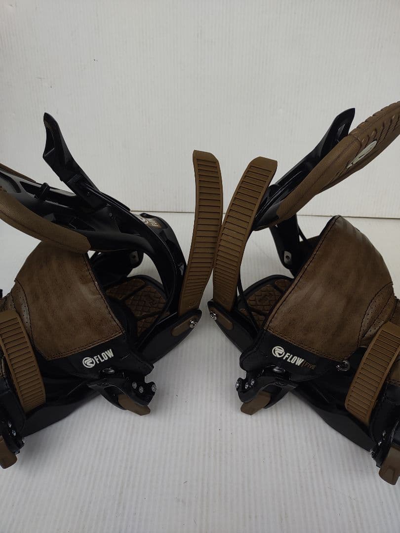 美品　FLOW スノーボード ビンディング 黒/茶　　希少