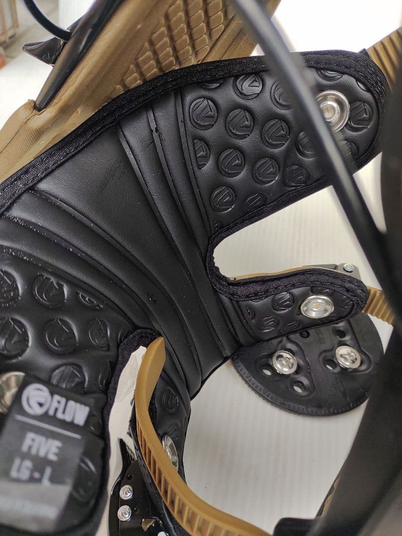 美品　FLOW スノーボード ビンディング 黒/茶　　希少