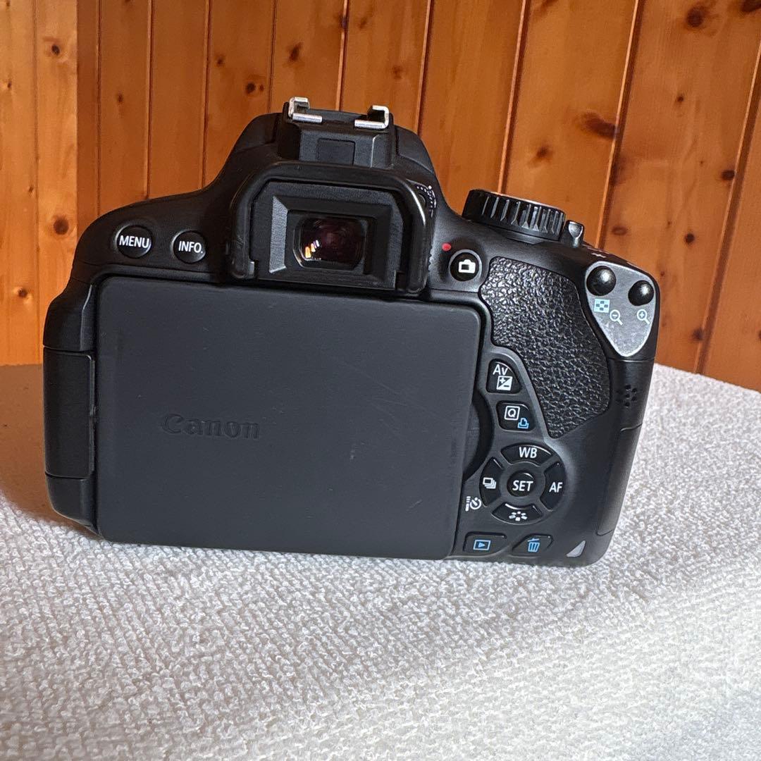 Canon EOS Kiss x6i キャノン　一眼レフ　カメラ