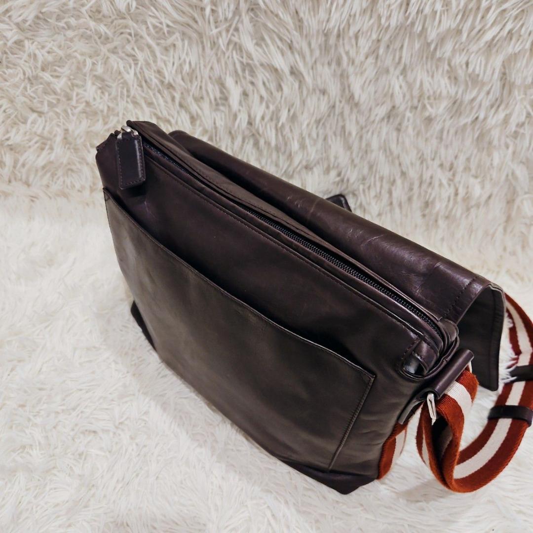 美品 バリー ショルダーバッグ メッセンジャバッグ クロスボディ トレスポ 茶