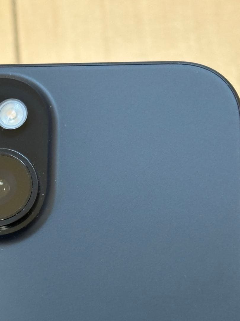 Apple iPhone 15 本体 ブラック　128GB