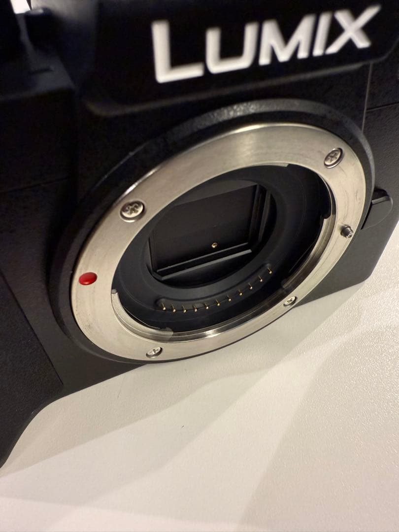 美品 ルミックス LUMIX DC-G100DK レンズ付き