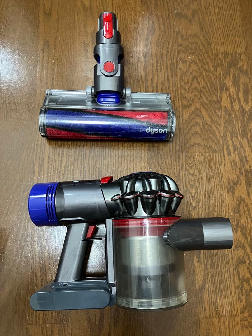 【ジャンク】ダイソンV7 コードレス掃除機 SV11&純正アタッチメント多数