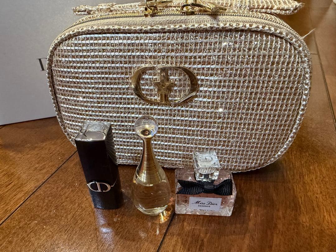 ディオール　 ホリデーコレクション限定オファー