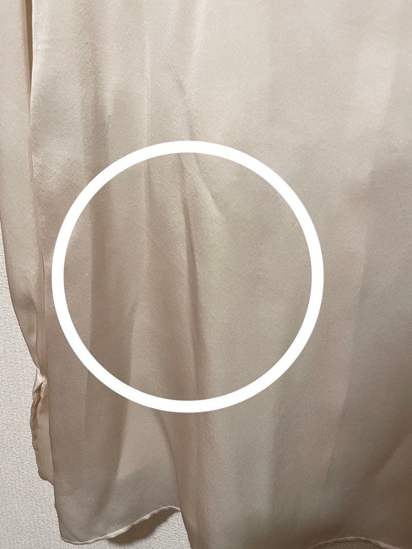 ☆着用画あり☆Givenchy 胸元のフリルが綺麗な長袖シルクブラウス