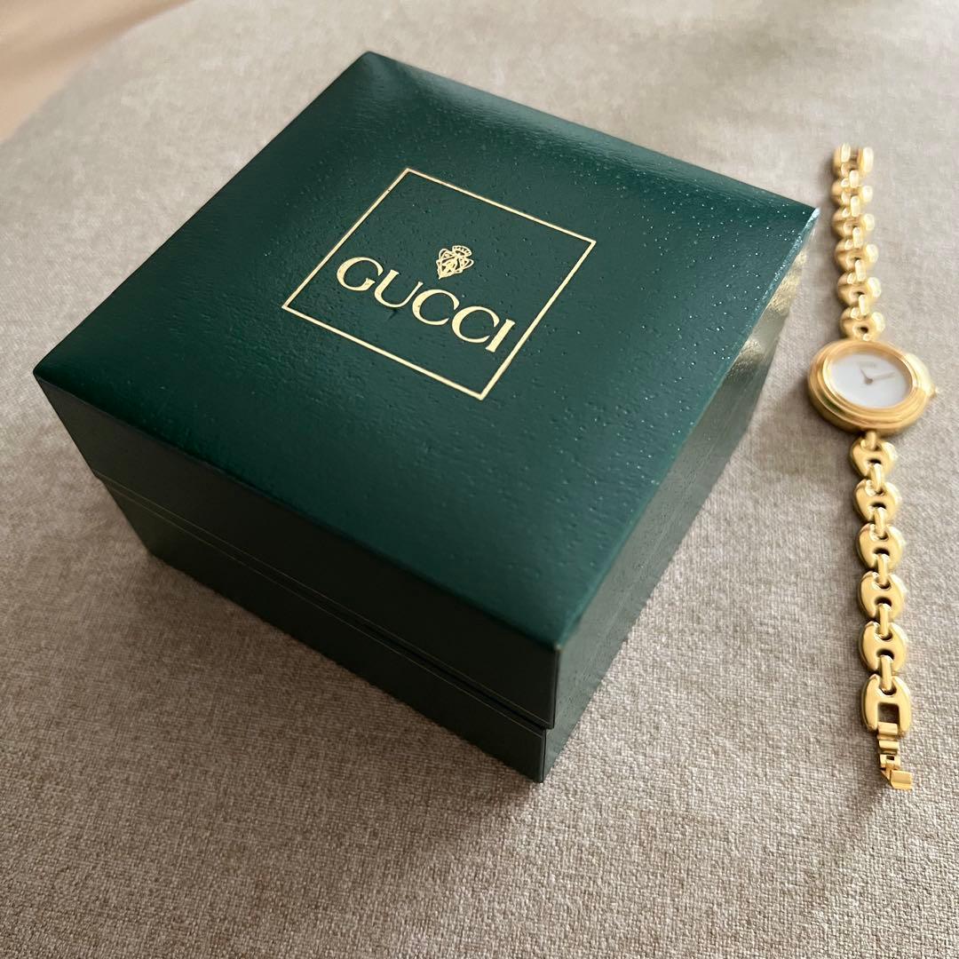 【美品】GUCCI ゴールドチェーン時計とリングセット　チェンジベゼル