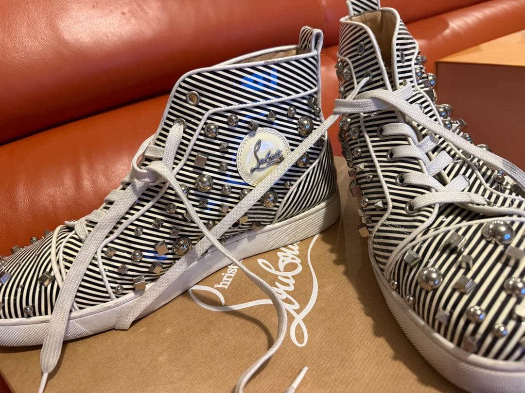 クリスチャンルブタン　パネトーネ　ハイカットスニーカー ブラックホワイト