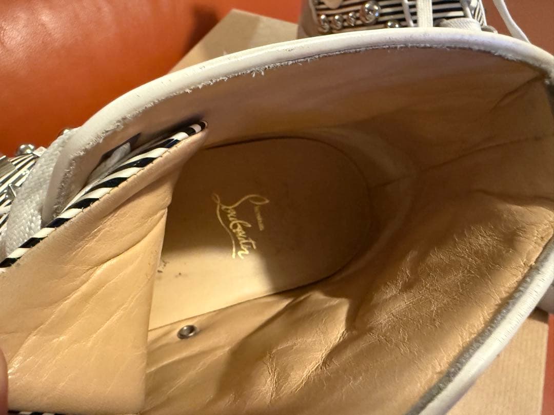 クリスチャンルブタン　パネトーネ　ハイカットスニーカー ブラックホワイト