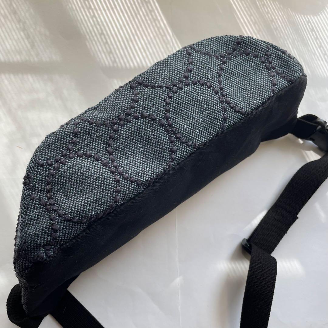 ミナペルホネン タンバリンネイビー　ハンドメイドボディバッグ