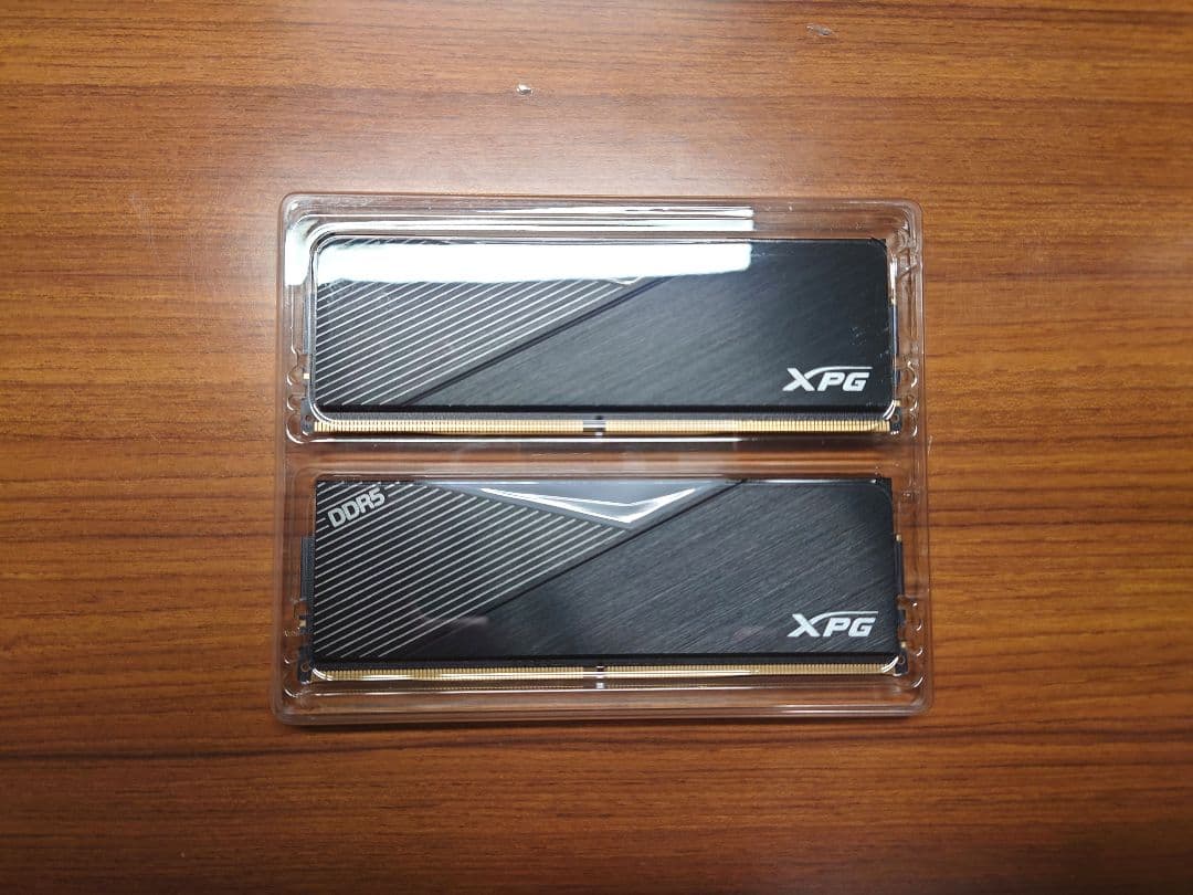 メモリー ADATA AX5U6000C3016G-DCLARBK-DP