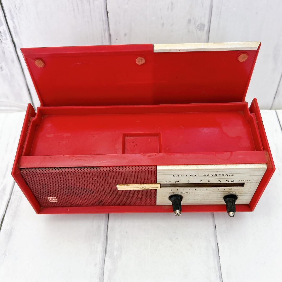 ナショナルパナソニック製のラジオ National Panasonic R-8