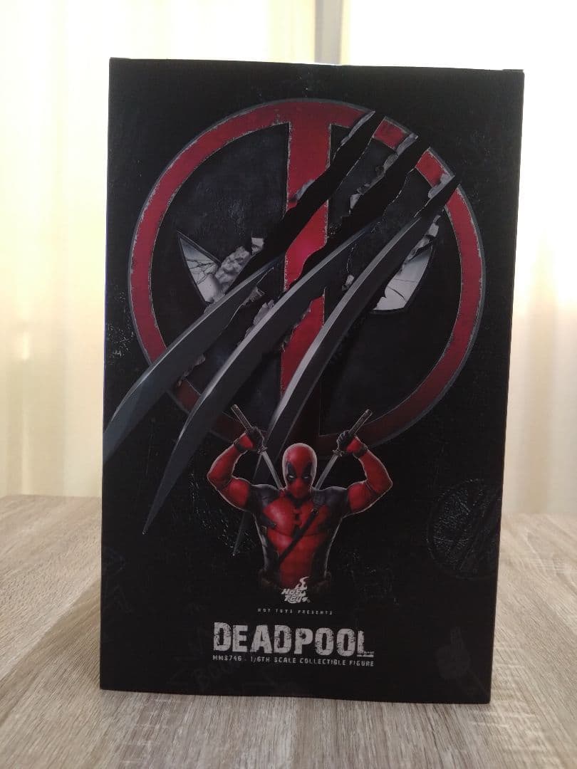 ホットトイズ　ムービー・マスターピース　1/6スケールフィギュア　デッドプール